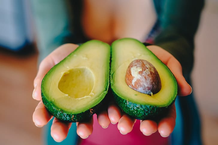 एवोकाडो फल के फायदे | Benefits of avocado in hindi