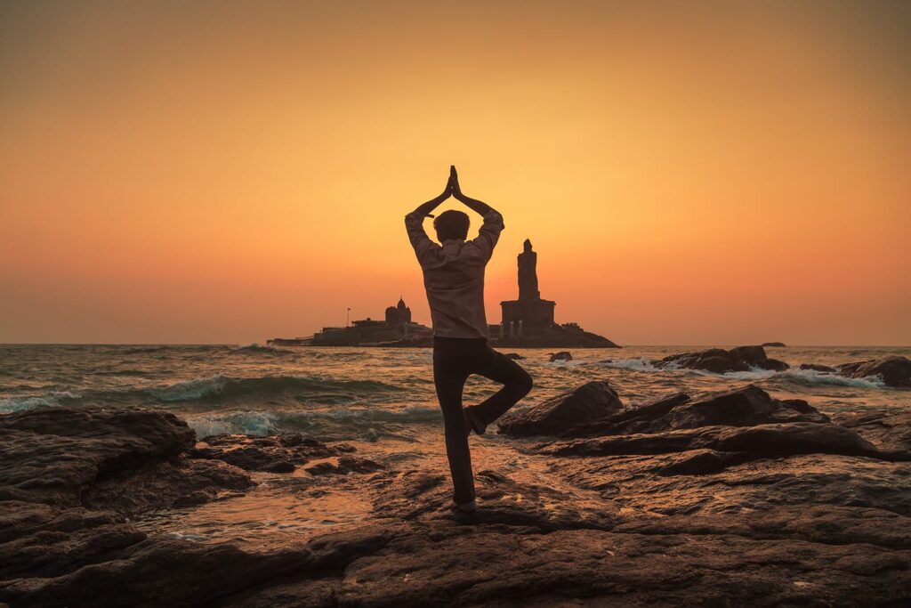 Surya namaskar steps in hindi